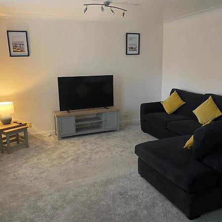 Great Location, Large 1 Bed Flat With Parking Apartment Броути Фери Екстериор снимка